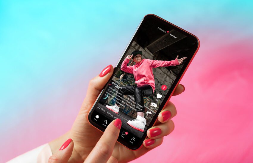 Scroll-Stopping Strategy: Why Short-Form Video Still Rules Your Feed